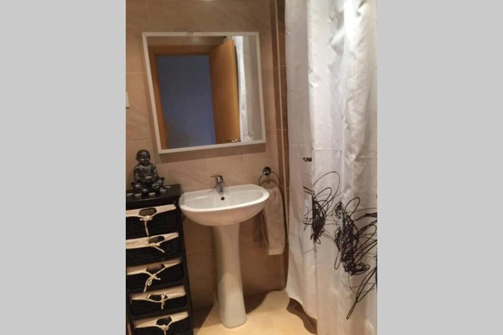 Vivienda Turistica Mi Terraza Lägenhet El Casar de Escalona Exteriör bild